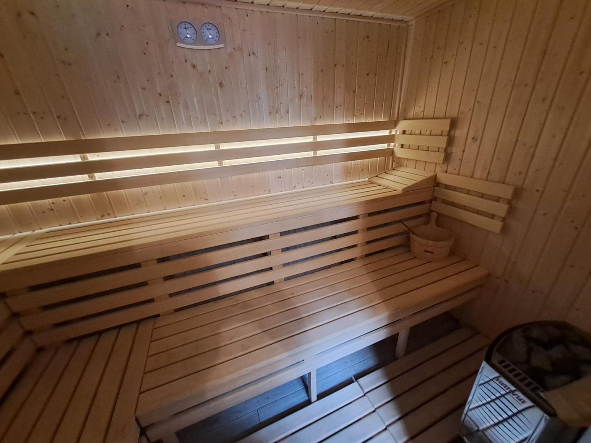 Willa Nagy Lak Sub Cetate Zewnętrze zdjęcie